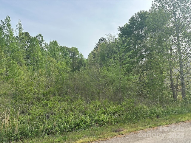 140 Four Andrews Dr, Harmony, NC 28634