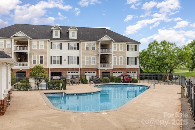 3158 Walnut Park Dr, Charlotte, NC 28262 - community pool featuring fence and a patio area