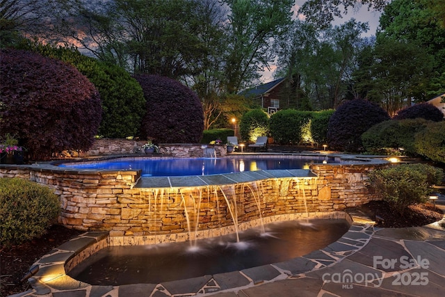 6824 N Baltusrol Ln, Charlotte, NC 28210 - view of swimming pool