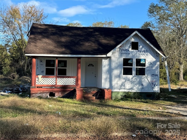 334 Whitner St, Rock Hill, SC 29730 - view of front of home featuring a porch, crawl space, and a front yard
