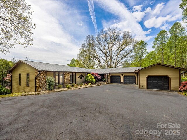 74 Solar Ln, Hendersonville, NC 28739 - photo 5