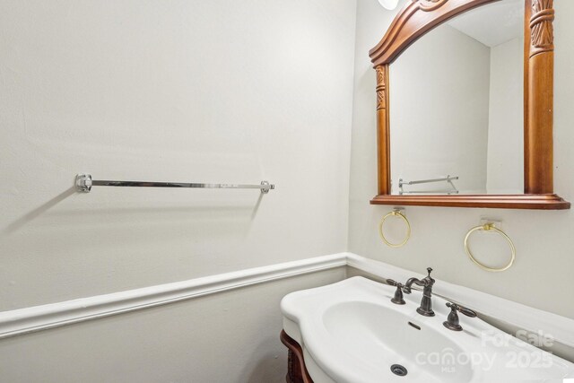 6807 Woodfield Dr, Charlotte, NC 28215 - photo 17