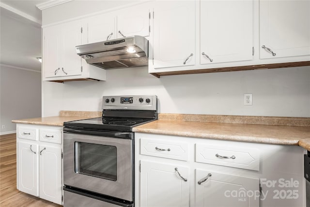115 K M Murphy Rd, Gastonia, NC 28056 - kitchen featuring crown molding, light wood-style flooring, white cabinets, stainless steel electric stove, and under cabinet range hood
