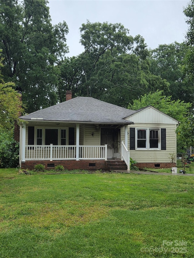 721 S Spruce St, Rock Hill, SC 29730 - view of front facade featuring crawl space, a front yard, and a porch