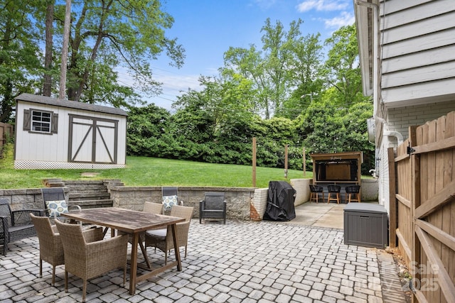 2100 Shadyview Dr, Charlotte, NC 28210 - view of patio with outdoor dining space