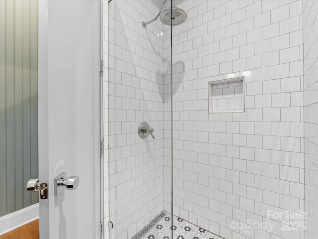 1614 Brook Rd, Charlotte, NC 28205 - full bathroom with a stall shower