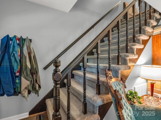 125 Snug Harbor Cir, Lake Lure, NC 28746 - staircase with visible vents