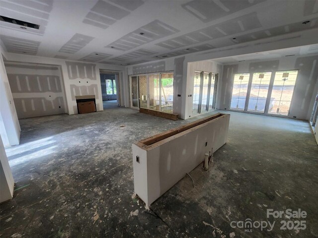 3030 Brookridge Ln, Charlotte, NC 28211 - view of unfurnished living room