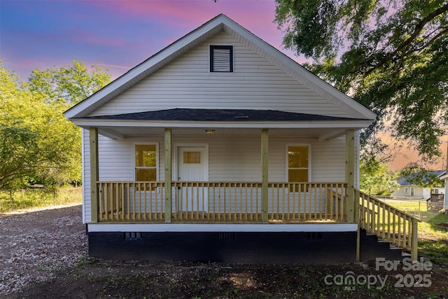 555 Pryor St, Chester, SC 29706 - bungalow-style house with a porch