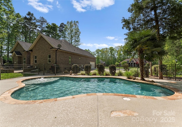 860 Arrow Point Ln, Davidson, NC 28036 - view of swimming pool featuring fence, a fenced in pool, and a patio area