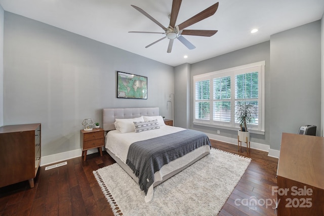 bedroom featuring recessed lighting, wood-type flooring, ceiling fan, visible vents, and baseboards