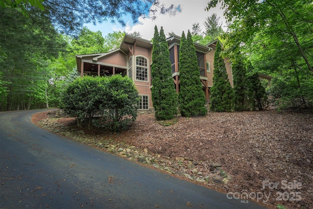 168 Chattooga Run, Hendersonville, NC 28739 - view of home's exterior with driveway