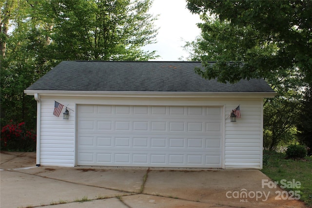 view of detached garage