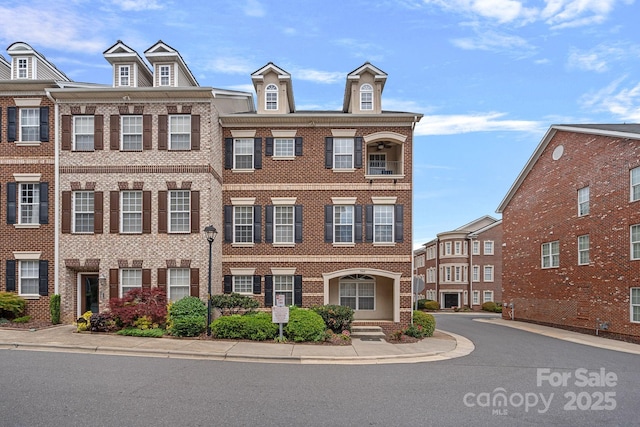 1948 Winpole Ln, Charlotte, NC 28273 - multi unit property with brick siding