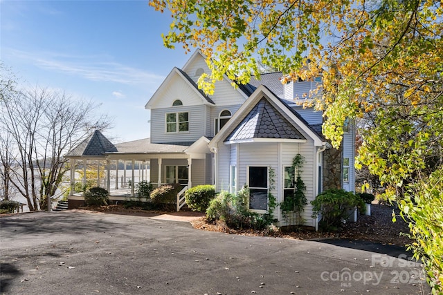 4950 Canterbury Pl, Morganton, NC 28655 - view of front of home featuring a porch