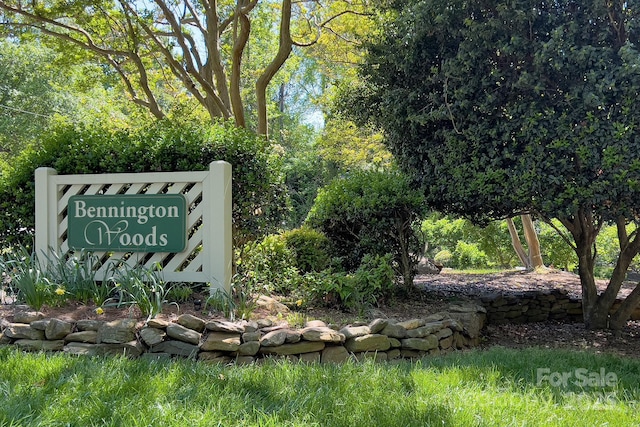 6510 Clavell Ln Unit B, Charlotte, NC 28210 - view of community / neighborhood sign