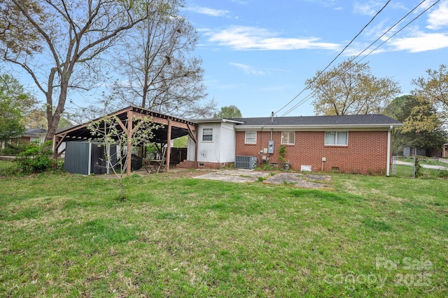 4314 Oak Forest Dr, Charlotte, NC 28215 - rear view of house with central AC, crawl space, fence, and a yard