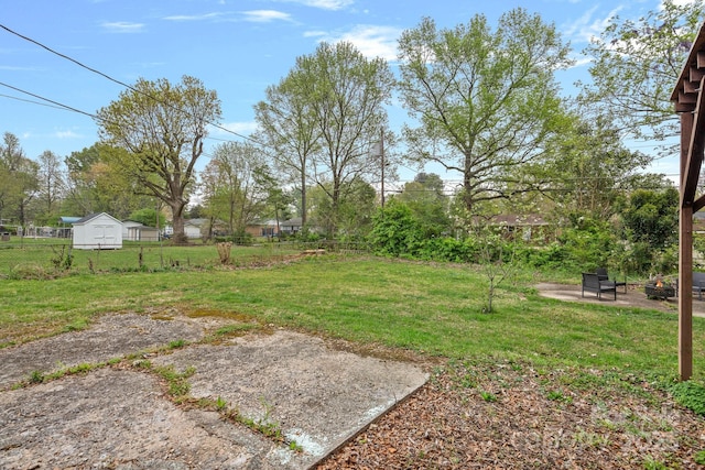 4314 Oak Forest Dr, Charlotte, NC 28215 - view of yard with a patio area and fence