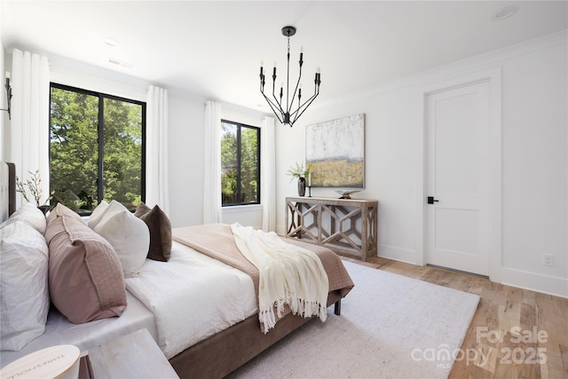816 Tennyson Dr, Charlotte, NC 28208 - bedroom featuring light wood-style floors, recessed lighting, baseboards, and visible vents