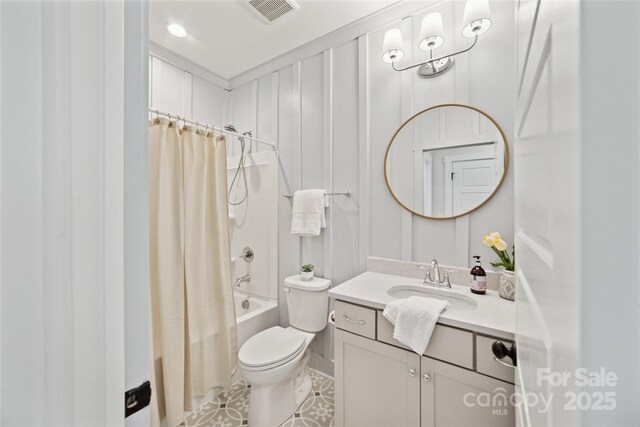 528 Rock Skip Way, Fort Mill, SC 29708 - full bath with vanity, shower / tub combo with curtain, and a decorative wall