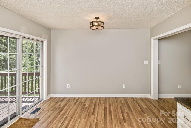 689 New Haw Creek Rd, Asheville, NC 28805 - photo 24