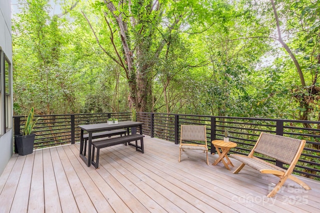 1847 Vinton St, Charlotte, NC 28216 - deck featuring outdoor dining area