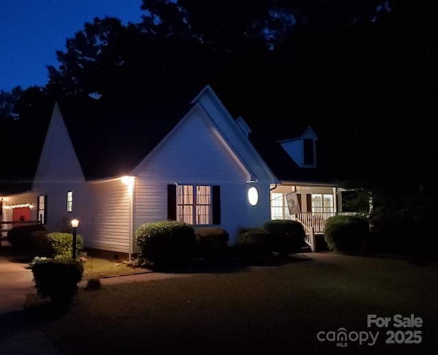view of front of house