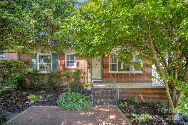 2125 Chatham Ave, Charlotte, NC 28205 - view of front facade with brick siding