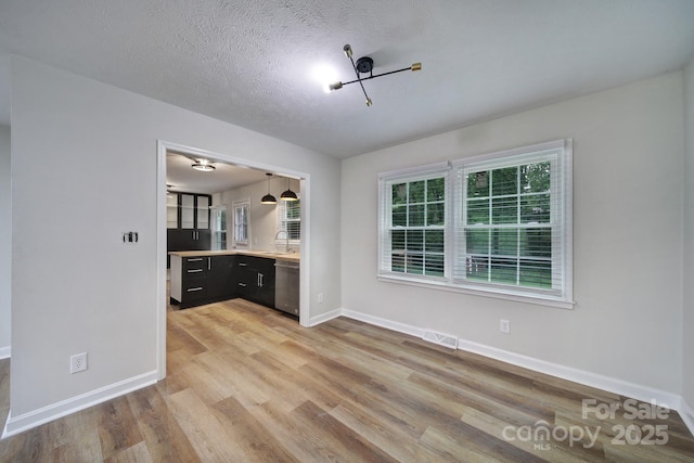 7531 Linda Lake Dr, Charlotte, NC 28215 - photo 21