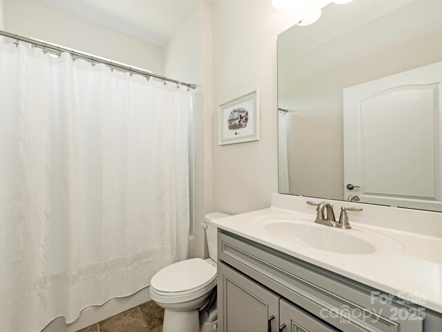 1026 Kirby Dr, Fort Mill, SC 29715 - full bath featuring vanity, toilet, and curtained shower