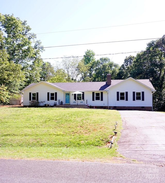 854 Silver Fox Dr, Concord, NC 28025 - ranch-style home with driveway, a chimney, a front lawn, and crawl space