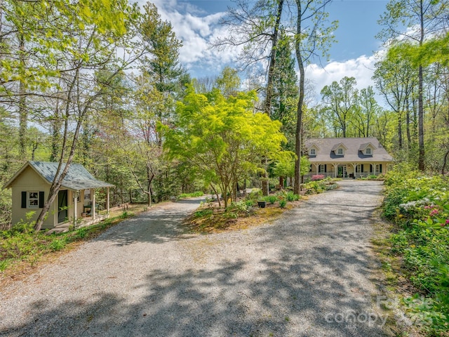 470 Henderson St, Saluda, NC 28773 - photo 3