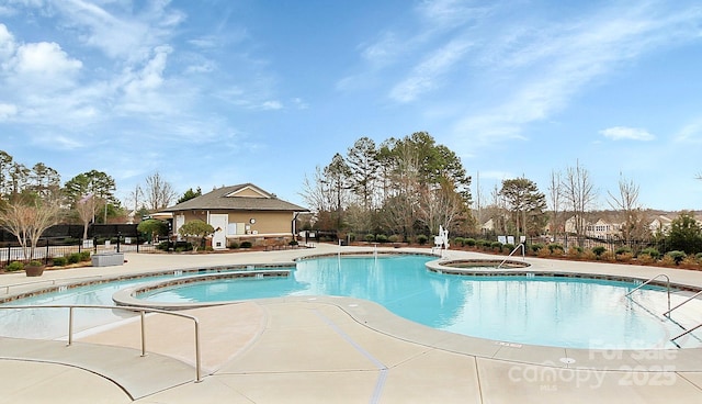 18020 Owl Ct, Indian Land, SC 29707 - community pool featuring fence, a community hot tub, and a patio area