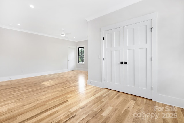 632 Dorothy Dr, Charlotte, NC 28203 - unfurnished room featuring crown molding, light wood-style floors, ceiling fan, recessed lighting, and baseboards
