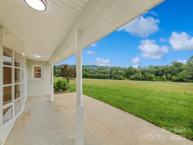 106 Whispering Hills Dr, Hendersonville, NC 28792 - photo 3