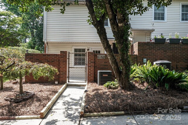 8835 Hunter Ridge Dr, Charlotte, NC 28226 - photo 23