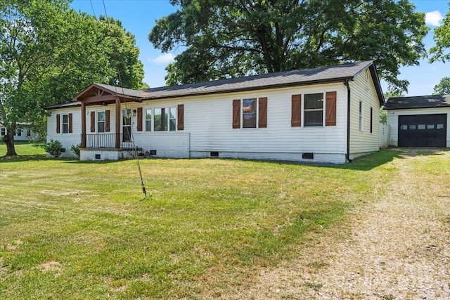 135 Mcshag Dr, Kannapolis, NC 28081 - view of front of property with a front yard, driveway, and crawl space