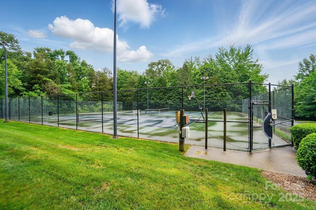3804 Bellingham Ln, Charlotte, NC 28215 - view of tennis court