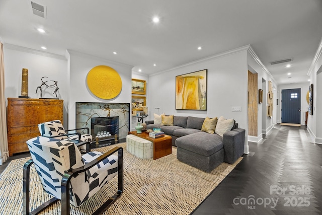 1550 High St, Charlotte, NC 28211 - living area with a fireplace, recessed lighting, and visible vents