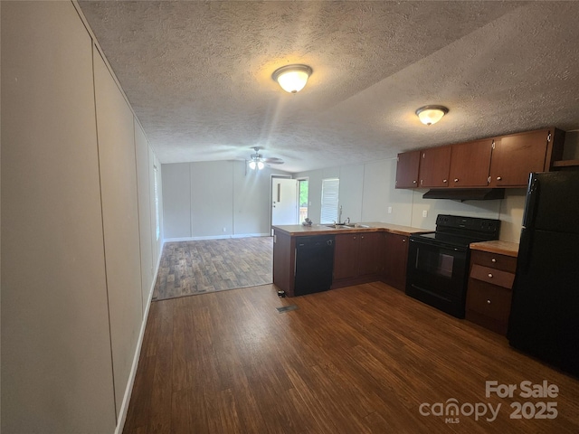 544 Bentley Rd, Shelby, NC 28152 - kitchen with dark wood-style flooring, ceiling fan, a textured ceiling, a peninsula, and black appliances
