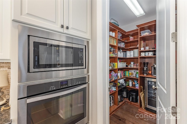 209 Helton Ln, Fort Mill, SC 29708 - pantry featuring wine cooler