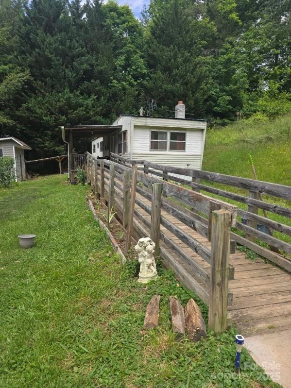 68 Upper White Oak Rd, Mars Hill, NC 28754 - view of yard featuring an outdoor structure