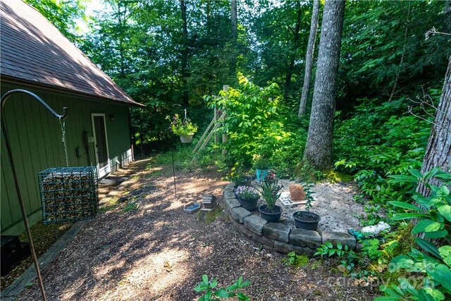 597 Sweetwater Rdg, Burnsville, NC 28714 - view of yard with a fire pit