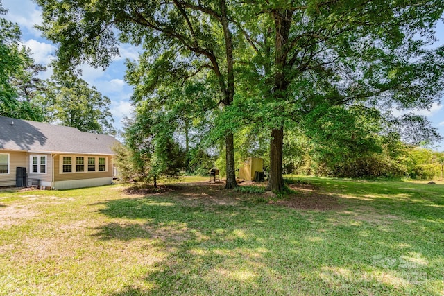 814 Independence Dr, Wingate, NC 28174 - view of yard