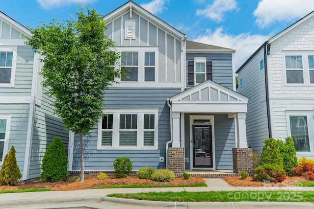 804 Lyndon Station Dr, Pineville, NC 28134 - view of front of home featuring board and batten siding