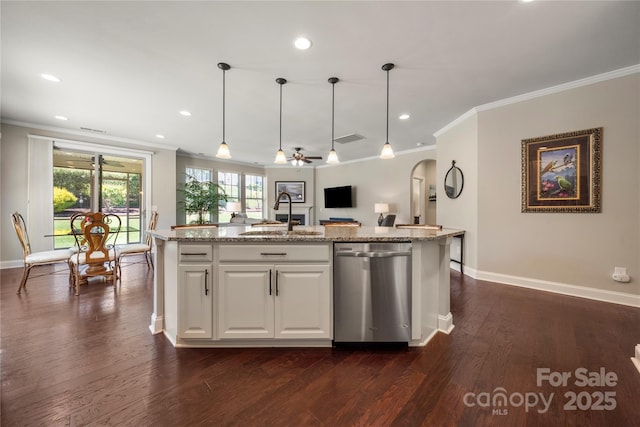 199 Blossom Ridge Dr, Mooresville, NC 28117 - kitchen featuring a sink, arched walkways, crown molding, and dishwasher
