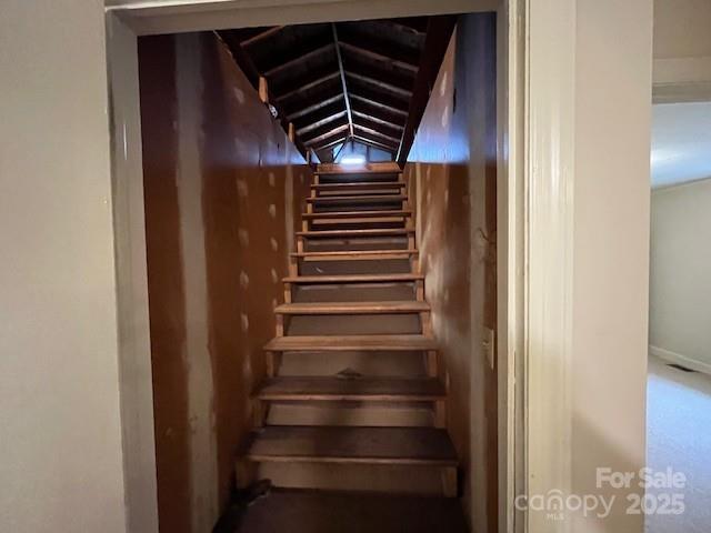 323 Hibriten Dr SE, Lenoir, NC 28645 - staircase with vaulted ceiling