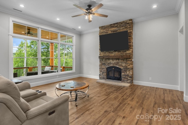 5360 Low Country Rd, Lenoir, NC 28645 - living area with ceiling fan, baseboards, wood finished floors, crown molding, and recessed lighting