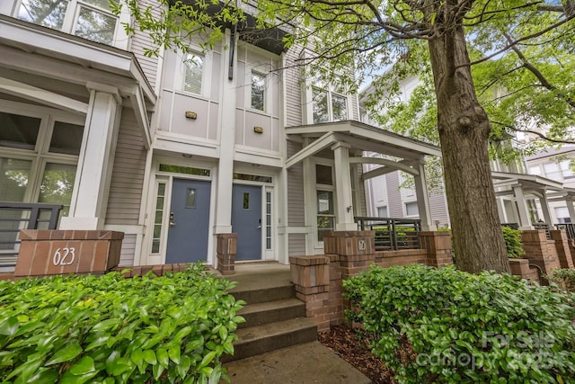 625 N Alexander St, Charlotte, NC 28202 - view of front of home