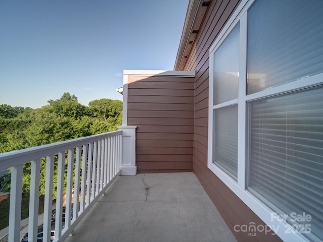 1000 E Woodlawn Rd Unit 402, Charlotte, NC 28209 - view of balcony